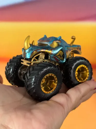 COLEÇÃO Hot Wheels Monster Trucks