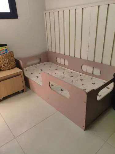 Cama Montessoriana Infantil com colchão