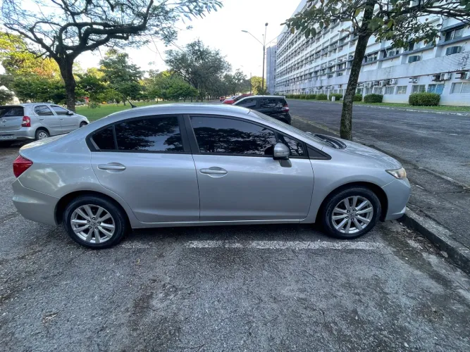 Honda Civic Sedan LXR 2.0 Flexone 16V Aut. 4P 2014