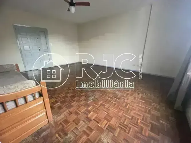 Imóvel para venda possui 122 metros quadrados com 3 quartos em Maracanã - Rio de Janeiro -