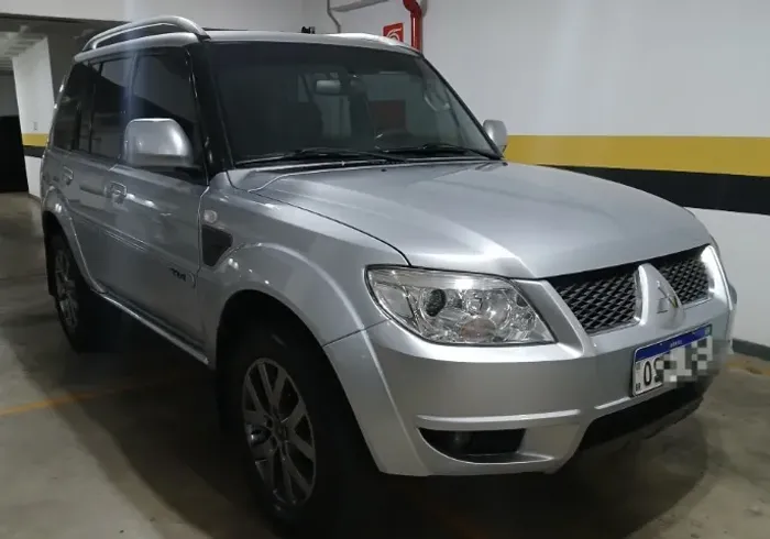 Mitsubishi Pajero TR4 2.0 Flex 16V 4X2 Mec. 2015