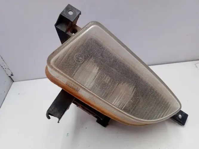 13697 farol milha auxiliar esquerdo chevrolet zafira 2001 a 2004