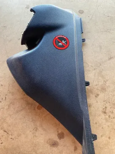 Acabamento painel direito Yaris 553180D301
