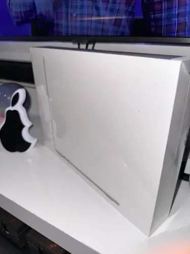 Apple MacBook Air M2 16GB 256GB cor Starlight 13.6 Pol