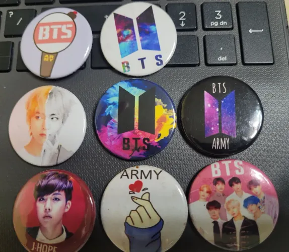 botton Bts lote com 8 unidades