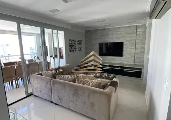 Apartamento no Condomínio Via Jardins do Bosque, 04 Dormitórios, 03 Suítes, 03 Vagas, Cent
