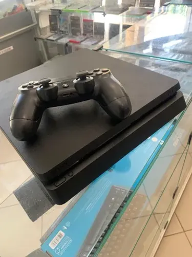 Playstation 4 slim semi novo - aceito seu usado como entrada