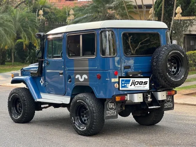 Toyota Bandeirante 4x4 Jipe motor 14B moderno estilizada Land Cruiser  Jeep Jipe Expedição