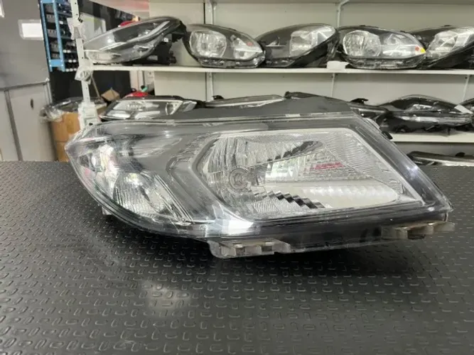 Farol Onix Prisma Direito 2012 13 14 15 2016 Mascara Negra 