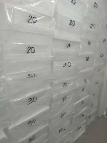 Grande estoque de placas de isopor 