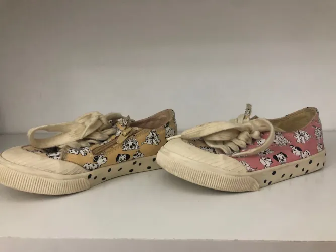 Tênis infantil - Zara baby 101 Dálmatas