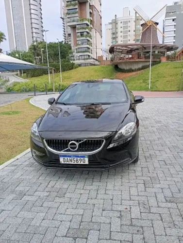 Volvo V40 T-4 Kinetic 2.0 Aut. 2019