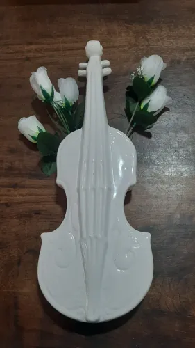 Violino de Porcelana Branco Decorativo