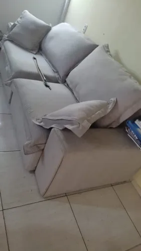 Sofá 04 lugares, totalmente retratil, modernno, tecido impermeavel seminovo 