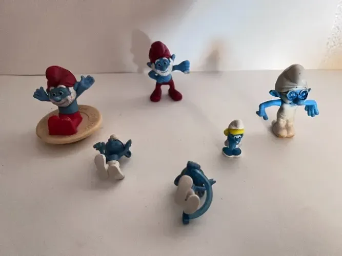 Lote com bonequinhos Smurfs