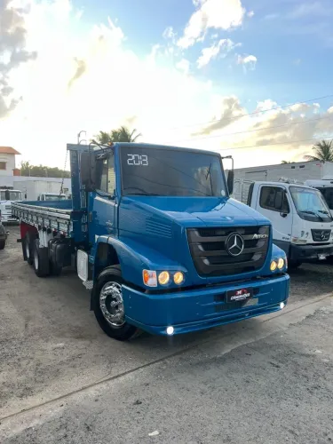 Mercedes bens Atron 2324 