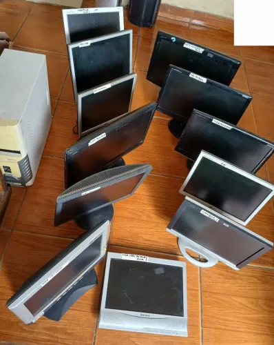 Lote de 12 monitores PC computador Monitor TV No Estado que estão