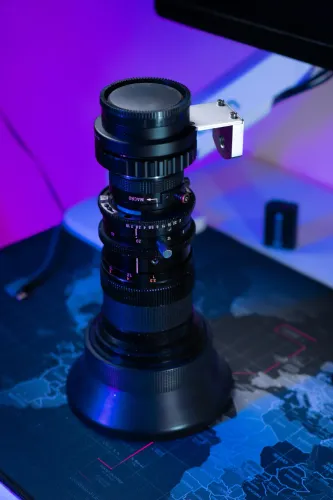 Lente Tamron 8-126mm f1.6