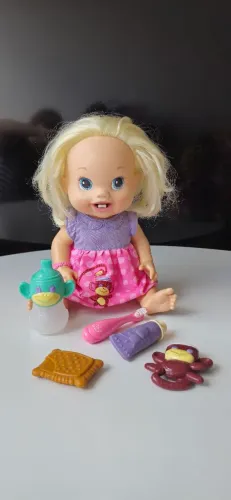 Boneca Beby Alive Hora de escovar os dentinhos