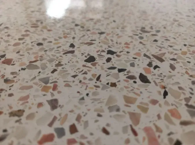 Piso de granilite/ alta resistência / Concreto Polido