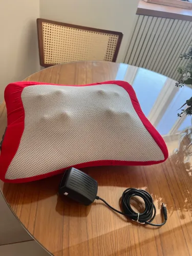 Massageador elétrico bivolt - novo