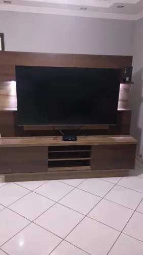 Painel de TV/Rack (2,00 x 1,00 m)