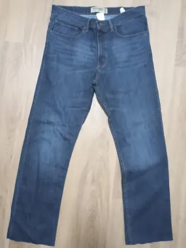 Calça Jeans Wangler e bermudas 