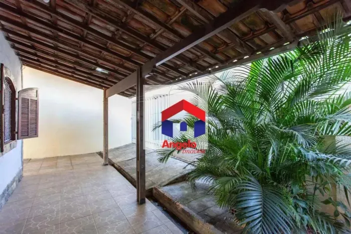 Casa com 4 dormitórios à venda, 230 m² por R$ 800.000,00 - Candelária - Belo Horizonte/MG