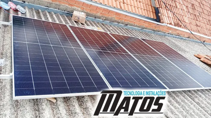 Instalação de painéis solares 