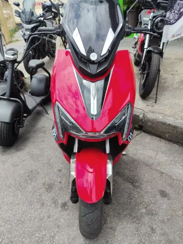Moto voltz ev1 vermelha sport Honda Yamaha Shineray watts Dafra BAJAJ dominar