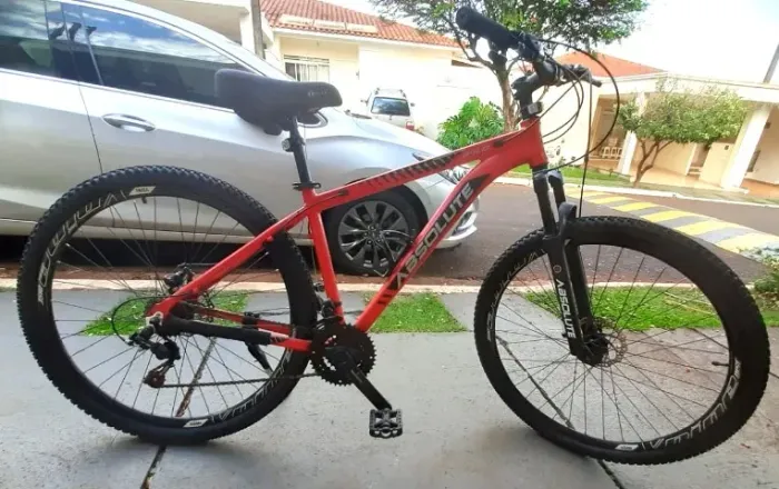 Bike Absolute Wild (tam 17) Aro 29, cambio Shimano. 