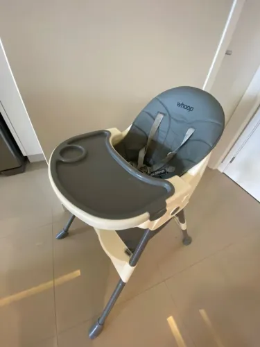 Cadeira de alimentação infantil 