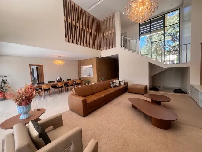 Casa de condomínio sobrado para aluguel com 366 metros quadrados com 4 quartos