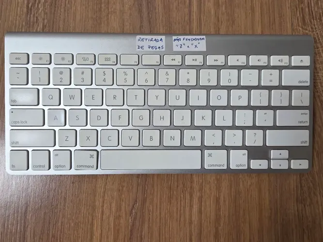 Vendo Teclado Apple A1314 para Retirada de Peças q