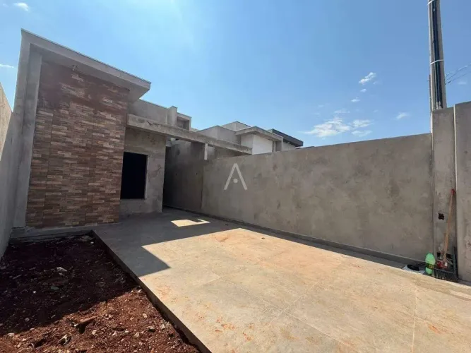 Casa Residencial 3 quartos à venda no Bairro JARDIM COOPAGRO em TOLEDO por R$ 450.000,00