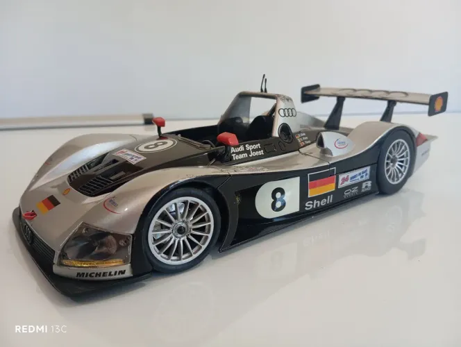 Miniatura Audi R8R Le Mans 1999 - Maisto - escala 1/18
