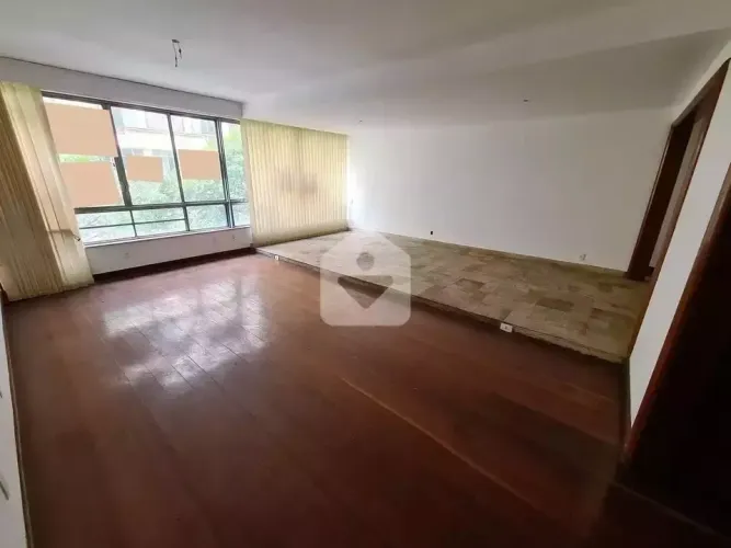 Apartamento para venda com 3 quartos, 195m² - Copacabana - Rio de Janeiro/RJ