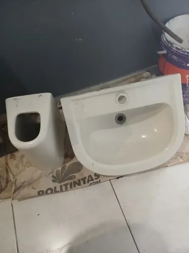 Pia completa de banheiro