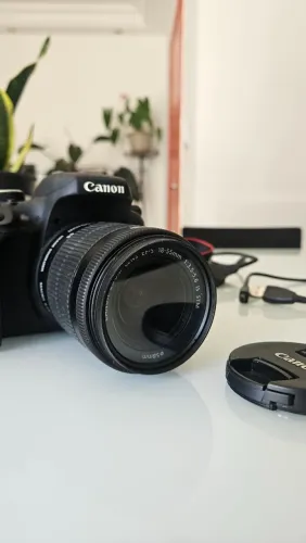 Câmera Canon EOS Rebel t6i + lente 18-55mm