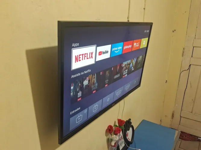 Vendo uma televisão
