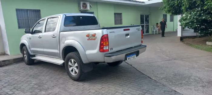 Toyota Hilux CD SRV D4-d 4X4 3.0 TDI Diesel AUT 2009