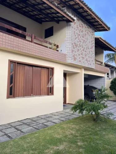 Casa com 4 quartos e 4 suítes, 576,00 m² para alugar por R$ 9.000,00 - Vilas do Atântico -