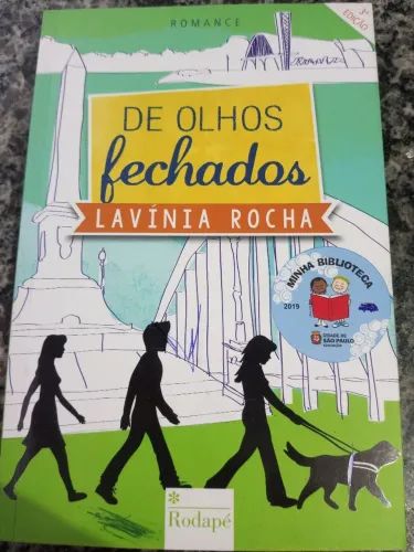Livro de olhos fechados