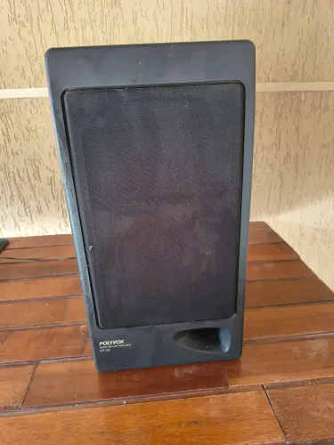 Caixa acústica Polyvox