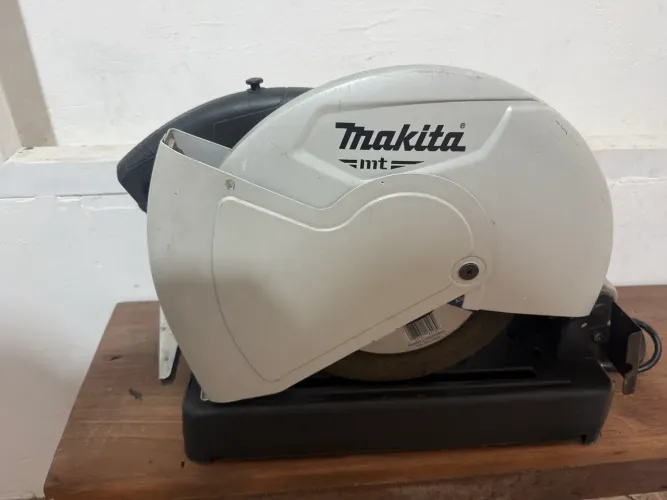 Serra Policorte Makita M2401