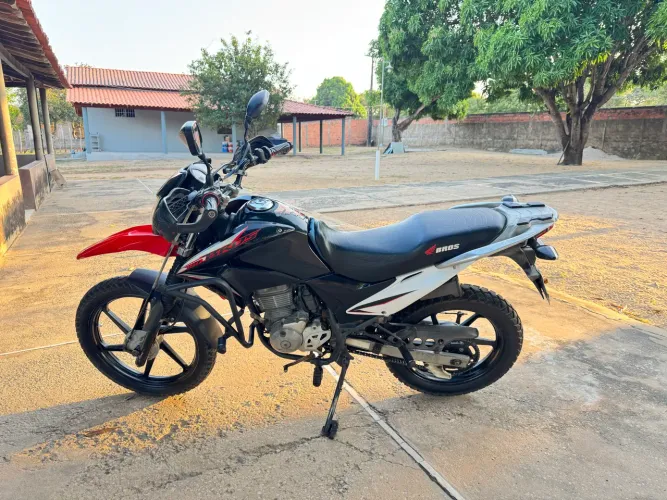 Honda NXR Bros ES 2014 Preta - 90.151 km - Conservada