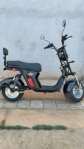 ? SCOOTER ELÉTRICA À VENDA - ESTADO DE SEMI - NOVA! ?