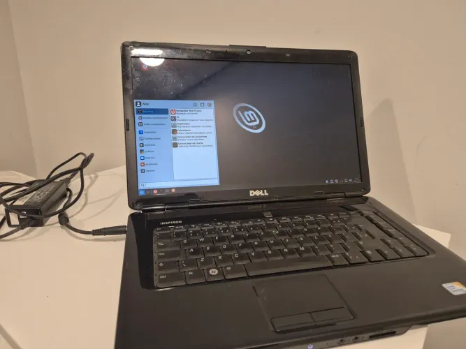 Dell Inspirion 1545 - funcionando
