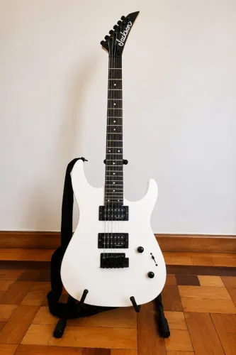 Jackson JS11 Dinky Branca | Excelente Estado