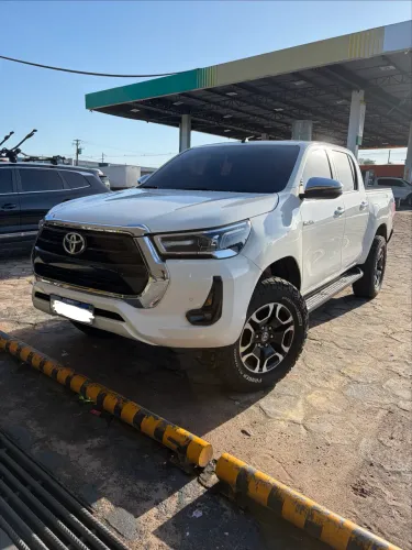 Toyota Hilux CD SRV 4X4 2.8 TDI Diesel Aut. 2025